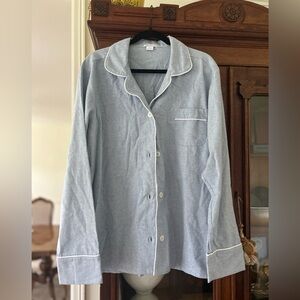 Serena & Lily Blue Gray Pajama Top size Large